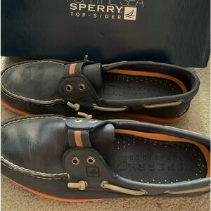 Brand new sperry boat shoes.